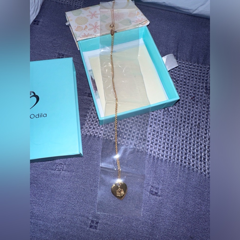 Gold Heart Pendant Necklace